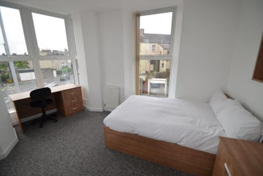 5 bed flat, 32 Hill Park Crescent, Greenbank, Plymouth, PL48JP - Image 3